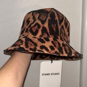 STAND Studio leopard bucket hat Small NWT never worn purchased from SSENSE